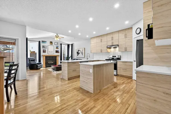 865 Citadel WAY NW, Calgary, AB T3G 4W1