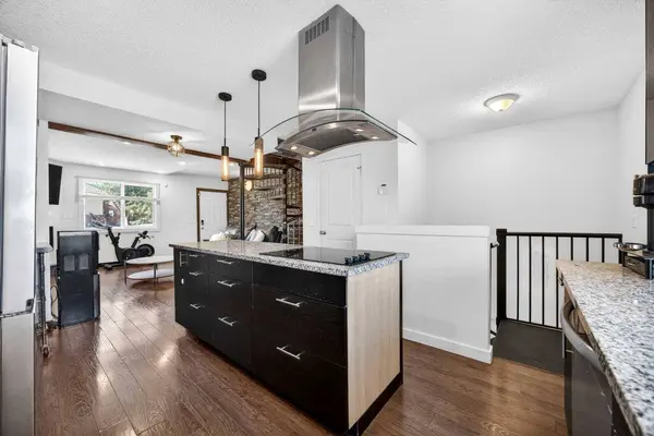 173 Templehill DR NE, Calgary, AB T1Y 5K6
