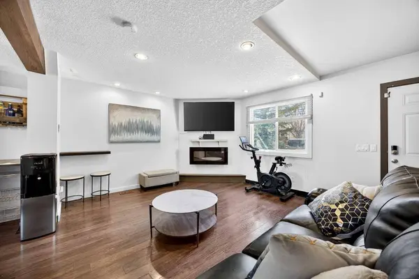 173 Templehill DR NE, Calgary, AB T1Y 5K6