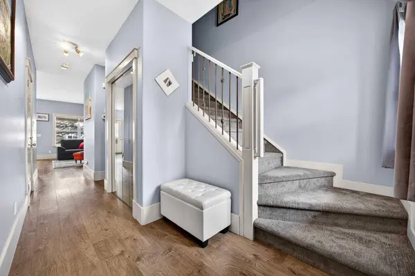 83 Wentworth Common SW, Calgary, AB T3H 5V3