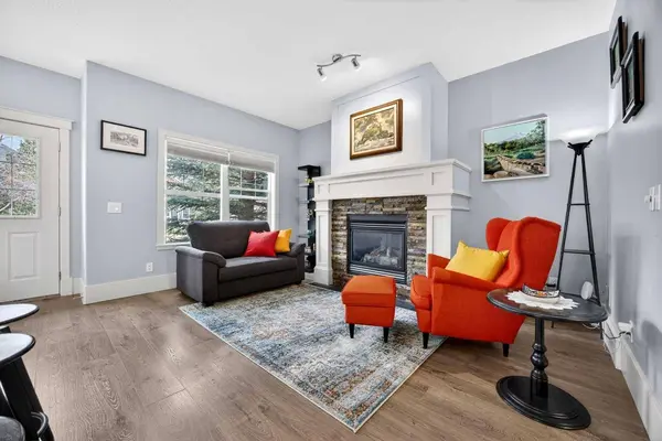 83 Wentworth Common SW, Calgary, AB T3H 5V3