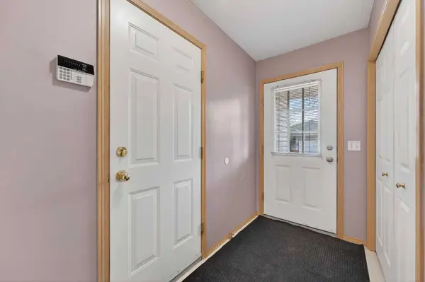 33 Harvest Oak CIR NE, Calgary, AB T3K 4S6