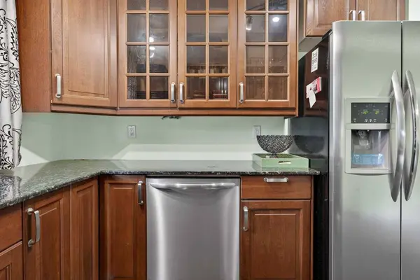 2621 11 AVE SE, Calgary, AB T2A 0E4