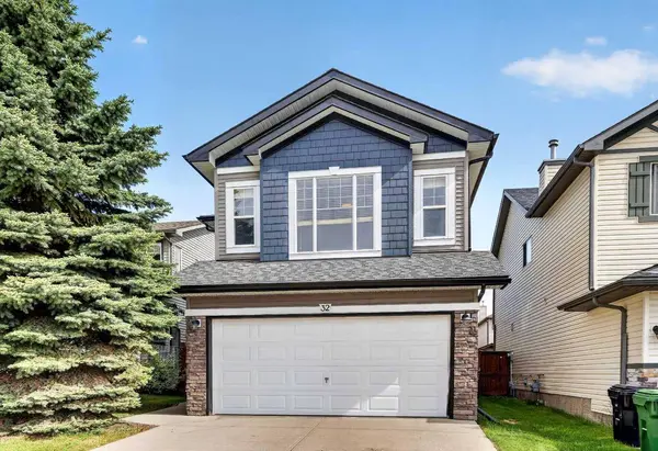 32 Everglen GRV SW, Calgary, AB T2Y 4Z3