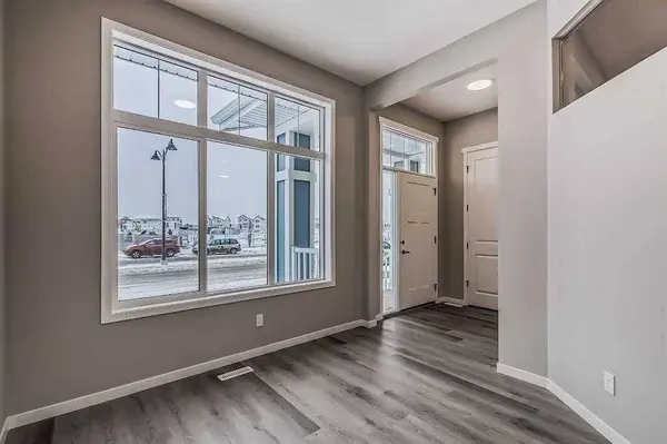 1040 Mahogany BLVD SE, Calgary, AB T3M 3N3