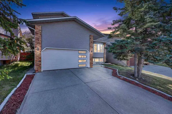 55 Whitehaven CRES NE