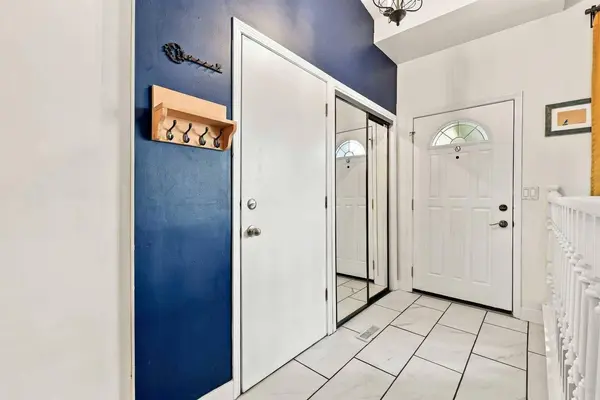 71 Hawkhill WAY NW, Calgary, AB T3G 3A3