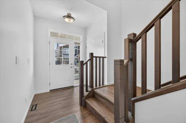 144 Carringham WAY NW, Calgary, AB T3P 1V5