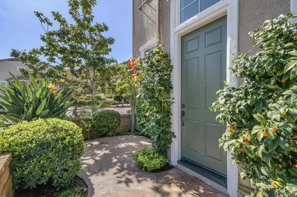 3022 Cole Grade DR, Santee, CA 92071