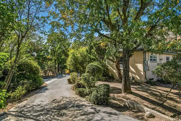 8475 Golden Ridge RD, Lakeside, CA 92040