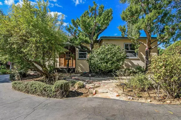 8475 Golden Ridge RD, Lakeside, CA 92040