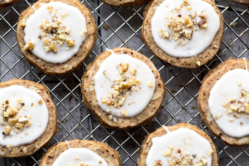 Maple Pecan Shortbread Cookies