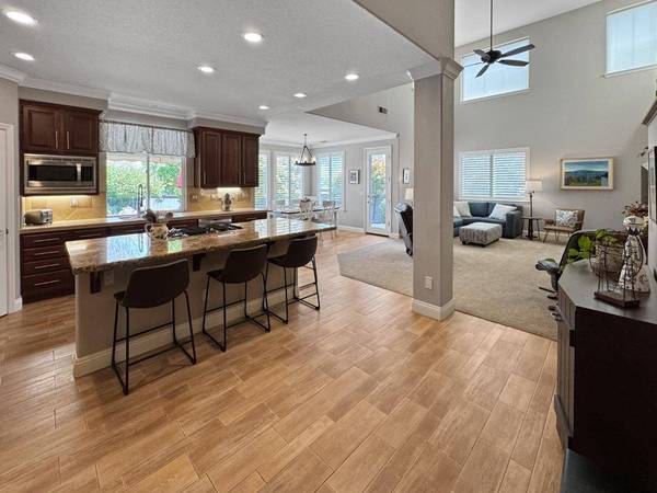 11351 Fox Tail CT, Auburn, CA 95602