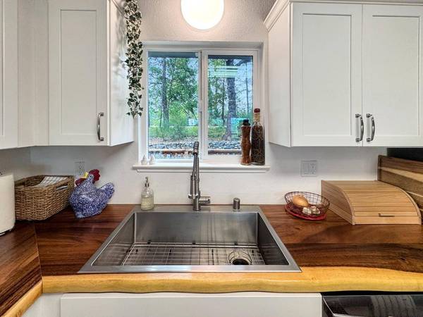 6399 Green Leaf LN, Foresthill, CA 95631