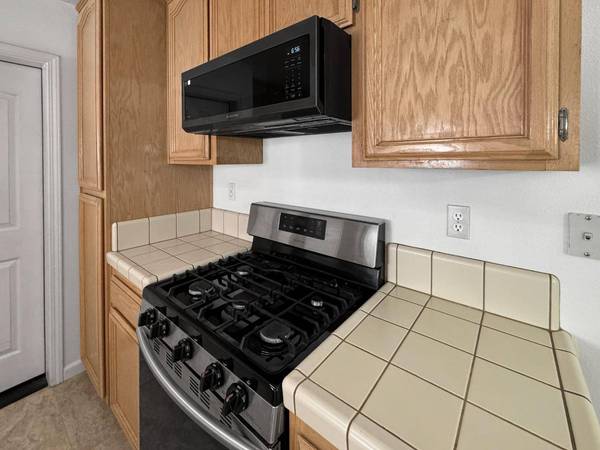 121 Carriage LN, Grass Valley, CA 95949