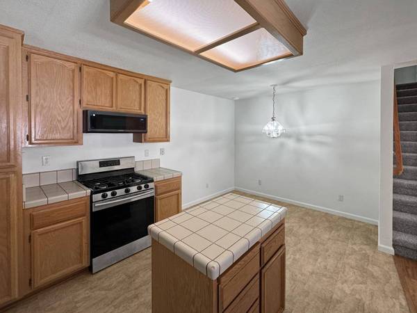 121 Carriage LN, Grass Valley, CA 95949
