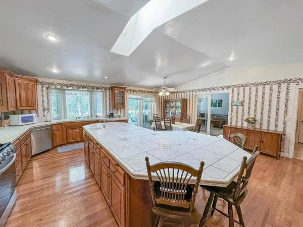 13287 Rattlesnake RD, Grass Valley, CA 95945