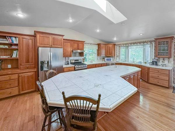 13287 Rattlesnake RD, Grass Valley, CA 95945