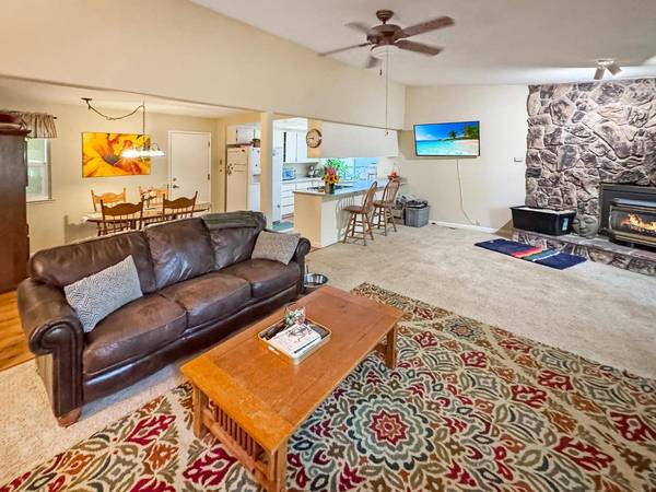 11860 Hanley DR, Grass Valley, CA 95949