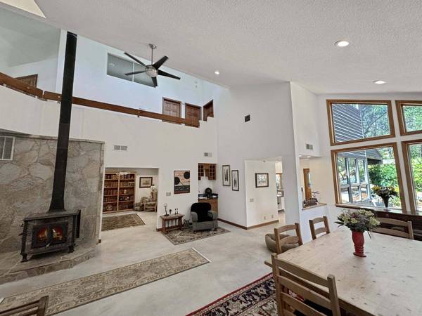 2790 Black Oak RD, Auburn, CA 95602