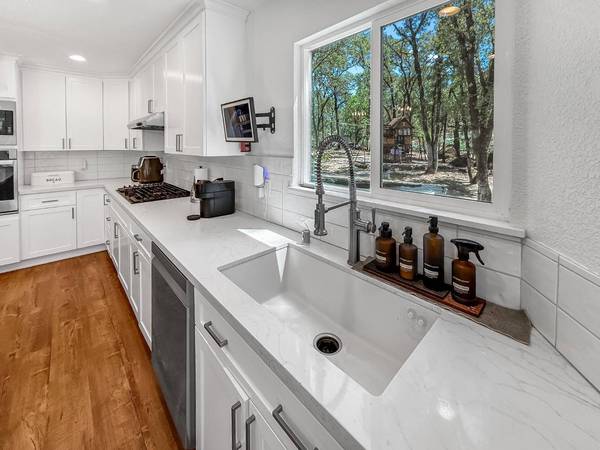 14216 Torrey Pines DR, Auburn, CA 95602