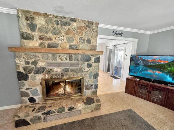 12438 Polaris DR, Grass Valley, CA 95949