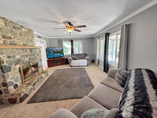 12438 Polaris DR, Grass Valley, CA 95949