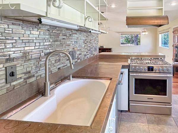 10374 Bar Hill RD, Penn Valley, CA 95946