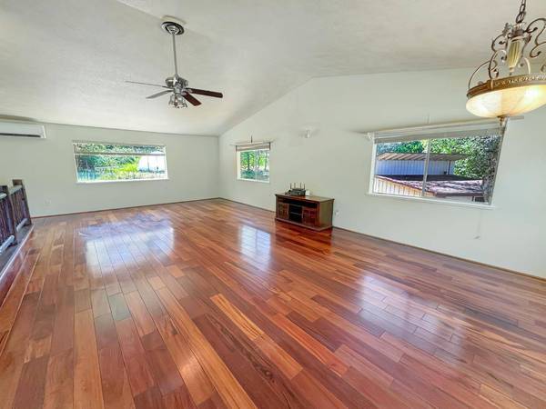 10374 Bar Hill RD, Penn Valley, CA 95946