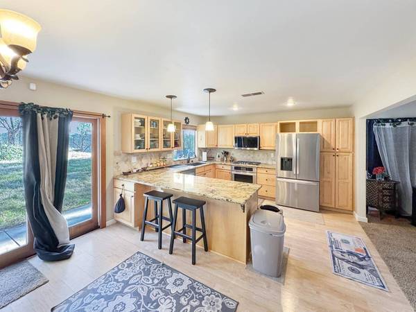 27217 Table Meadow RD, Auburn, CA 95602