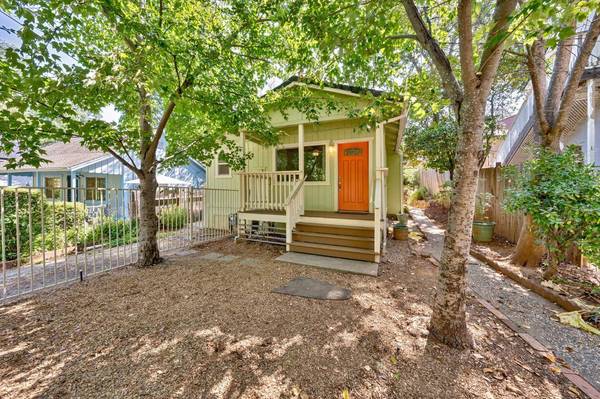 135 Brewery LN, Auburn, CA 95603