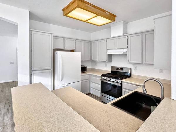 2196 Roberta AVE, Marysville, CA 95901