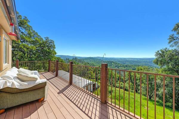 17475 Misty Dawn LN, Grass Valley, CA 95949