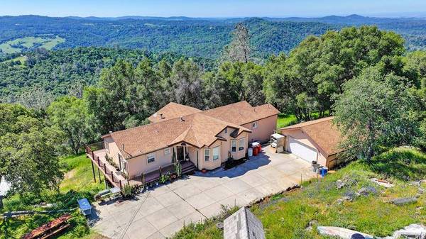 17475 Misty Dawn LN, Grass Valley, CA 95949
