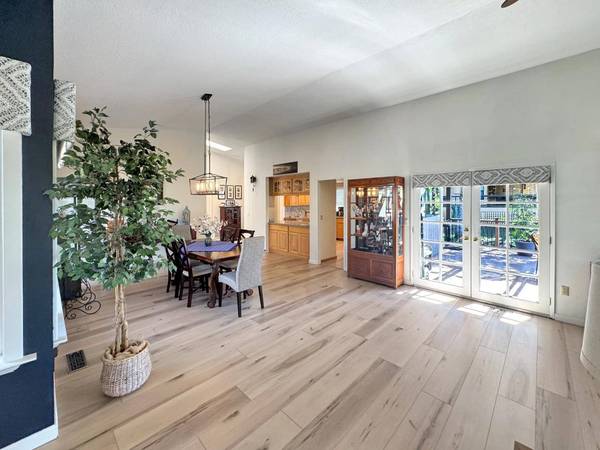 6200 Viewridge DR, Auburn, CA 95602