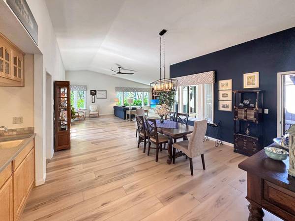 6200 Viewridge DR, Auburn, CA 95602