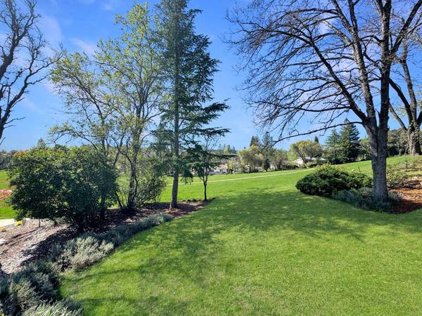 11803 Torrey Pines DR, Auburn, CA 95602