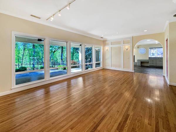 12097 Elm CT, Auburn, CA 95602