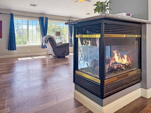 2101 Gravel Gulch CT, Cool, CA 95614