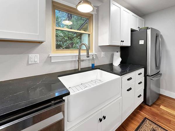 13608 Day RD, Grass Valley, CA 95945