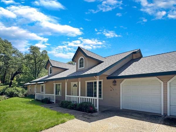 25124 Long CT, Auburn, CA 95602