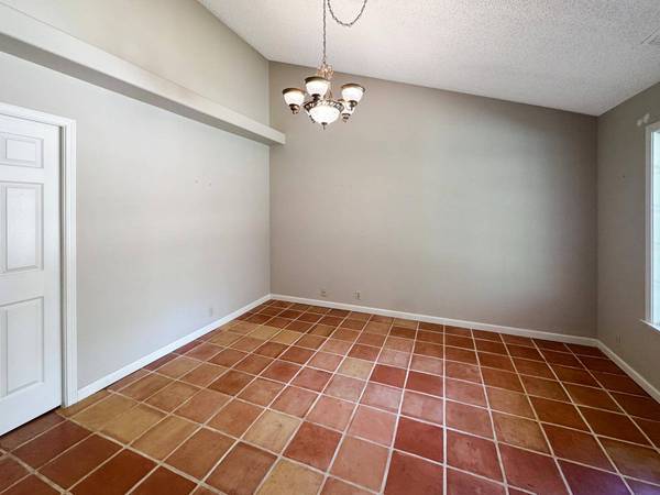 25124 Long CT, Auburn, CA 95602