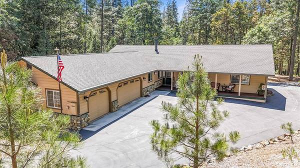 6152 Hillcrest CT, Foresthill, CA 95631