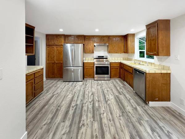 23164 Broadmoor CT, Auburn, CA 95602