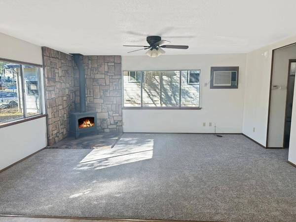 11457 Sandpiper WAY, Penn Valley, CA 95946