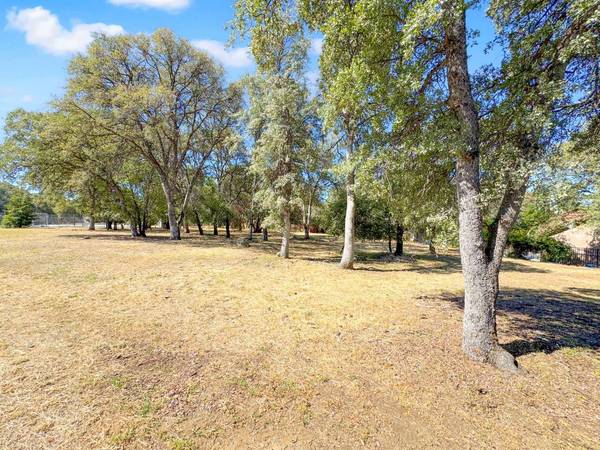6320 Cypress CT, Auburn, CA 95602