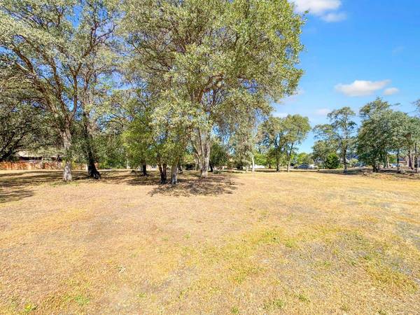 6320 Cypress CT, Auburn, CA 95602