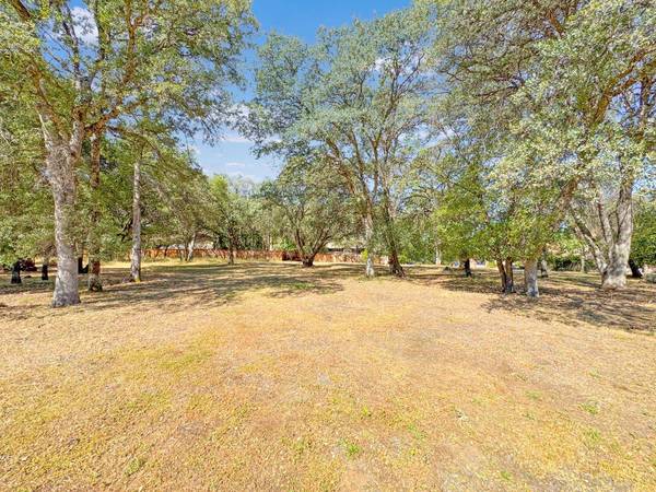 6320 Cypress CT, Auburn, CA 95602