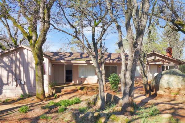 111 Covey RD, Auburn, CA 95603