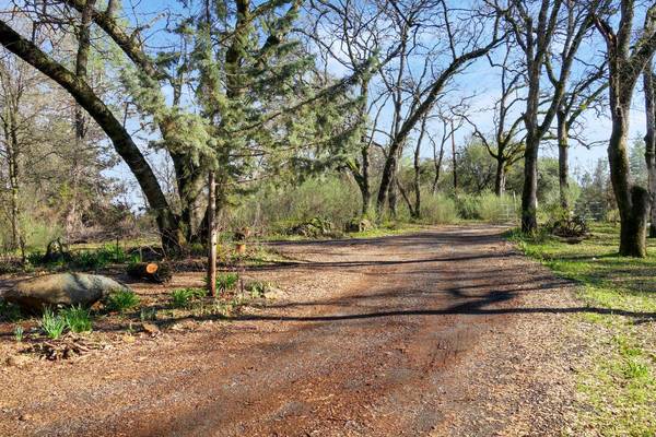 111 Covey RD, Auburn, CA 95603